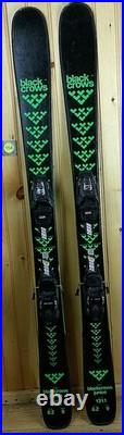 2024 Black Crows Junius JR Twin Tip 131.1cm with Marker 7.0 Binding