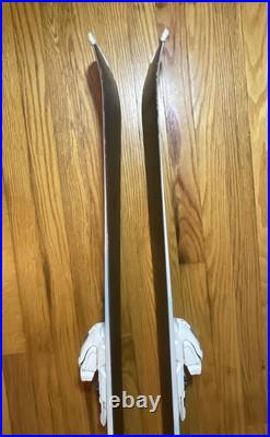 Volkl Chica Jr. Kids 140cm Skis with 7.0 MARKER Bindings JUNIOR Girls Tip Rocker