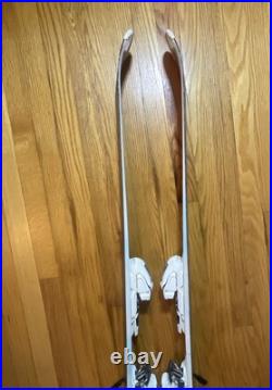 Volkl Chica Jr. Kids 140cm Skis with 7.0 MARKER Bindings JUNIOR Girls Tip Rocker